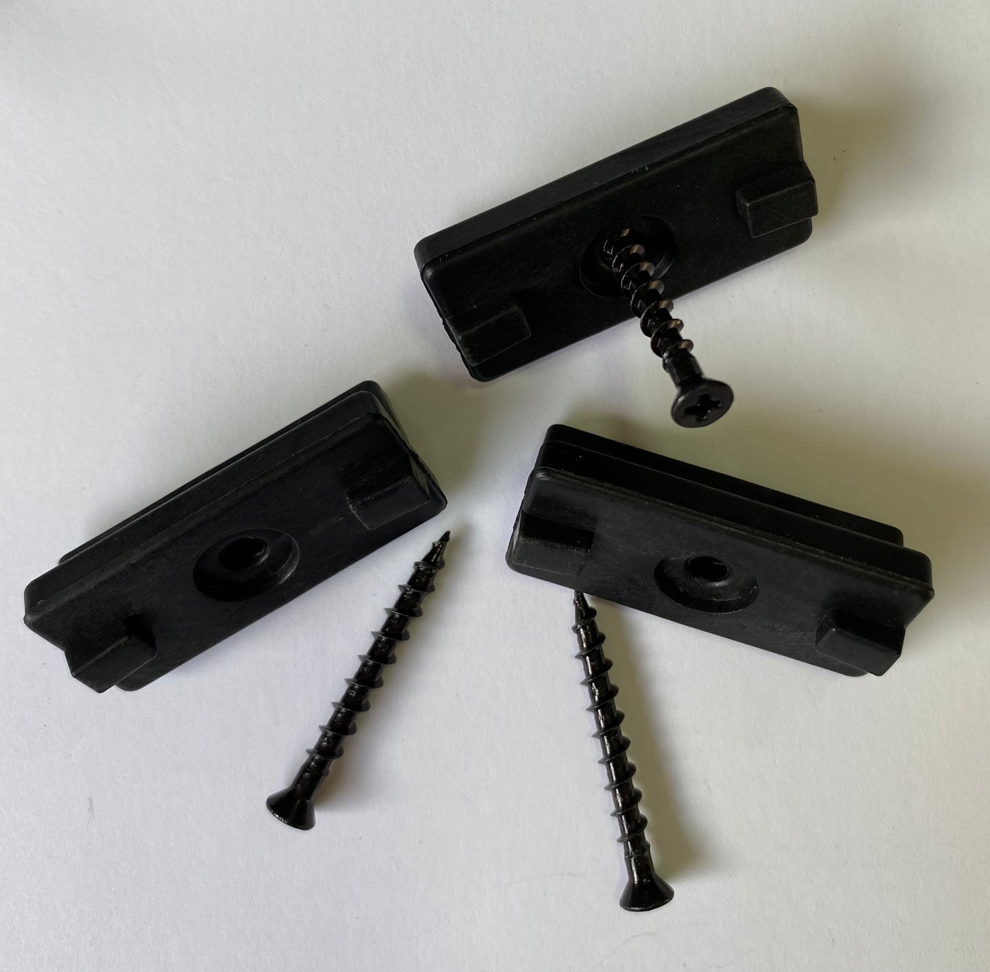 Pack 20 Clips Unión Deck + Tornillo - Black