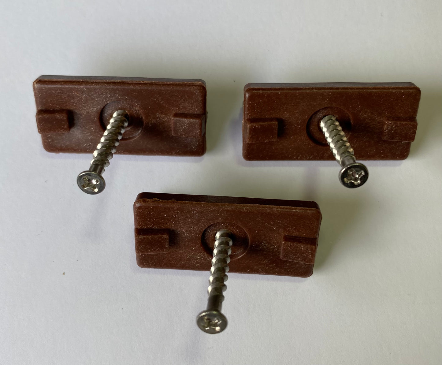 Pack 20 Clips Unión Deck + Tornillo - Coffee